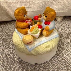 Enesco ‘Teddy Bear Picnic’ Musical Figurine 🧺